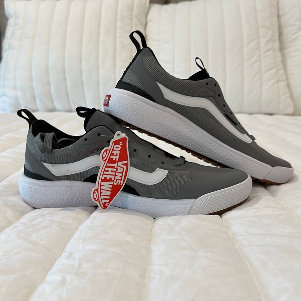 Vans Ultra Range Gray and White Shoes
